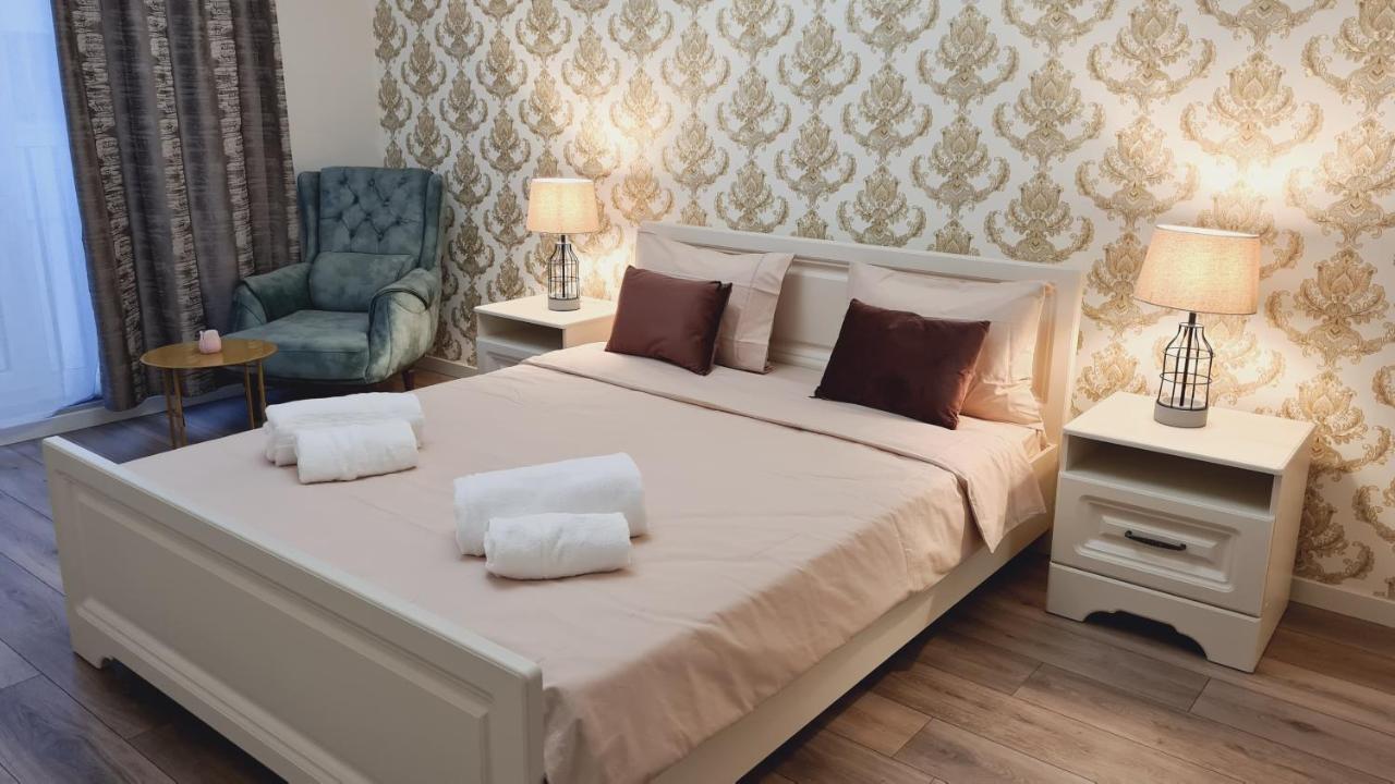 Apartament 5* Luxury Near Avram Iancu Sq New. Private Parking Kluż-Napoka Zewnętrze zdjęcie