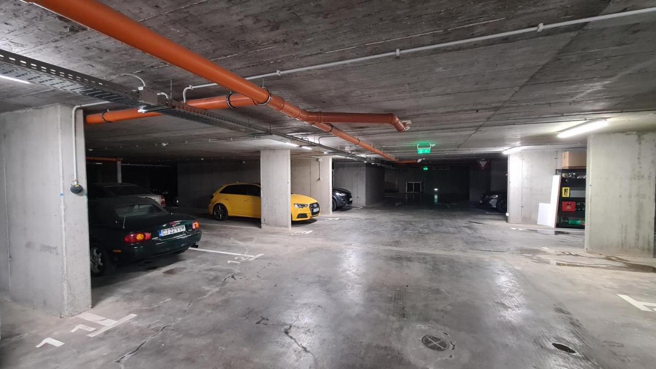 Apartament 5* Luxury Near Avram Iancu Sq New. Private Parking Kluż-Napoka Zewnętrze zdjęcie