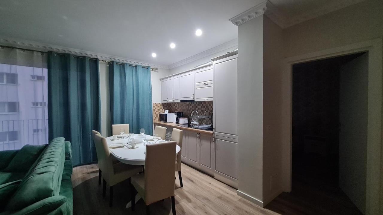 Apartament 5* Luxury Near Avram Iancu Sq New. Private Parking Kluż-Napoka Zewnętrze zdjęcie