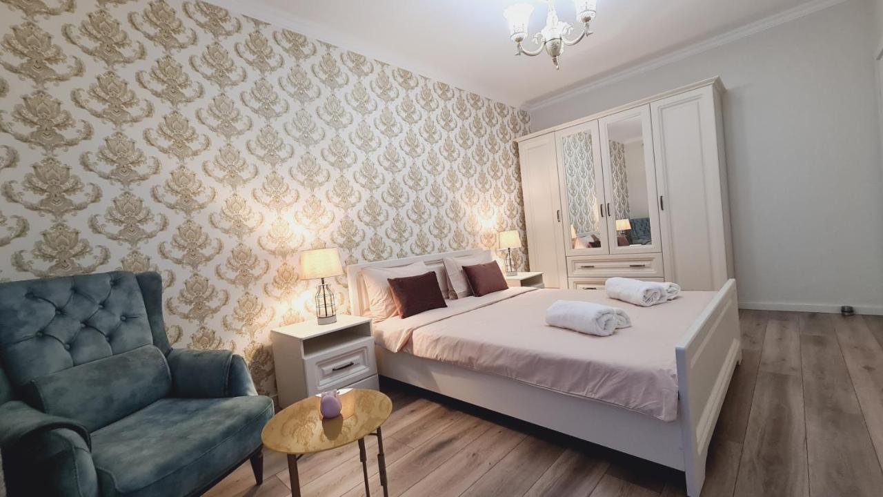 Apartament 5* Luxury Near Avram Iancu Sq New. Private Parking Kluż-Napoka Zewnętrze zdjęcie